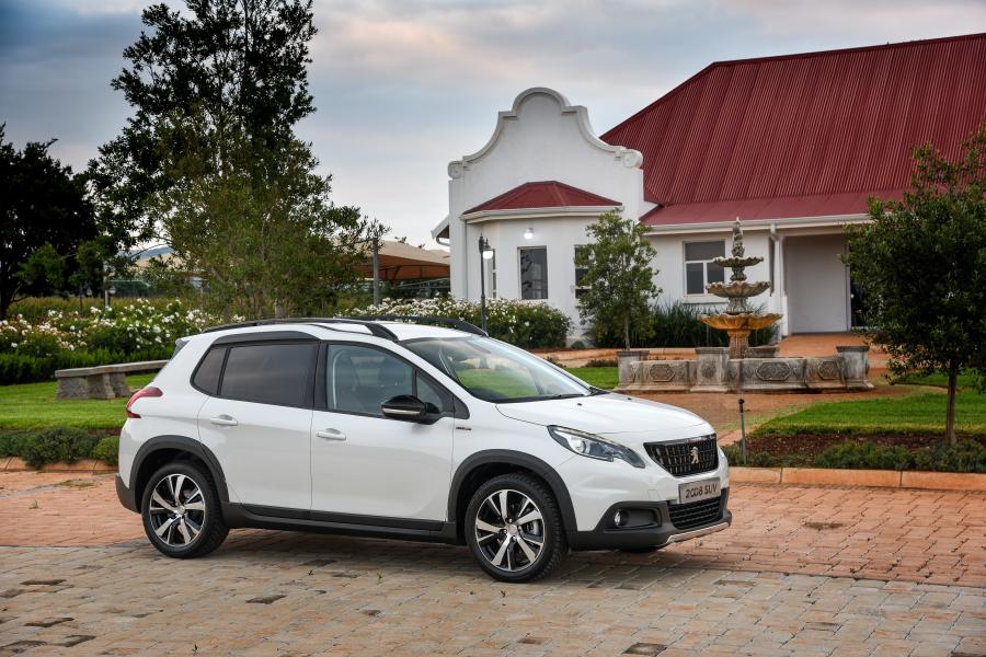  Peugeot 2008 GT Line 2017 года  (ZA) (фото 22 из 40)